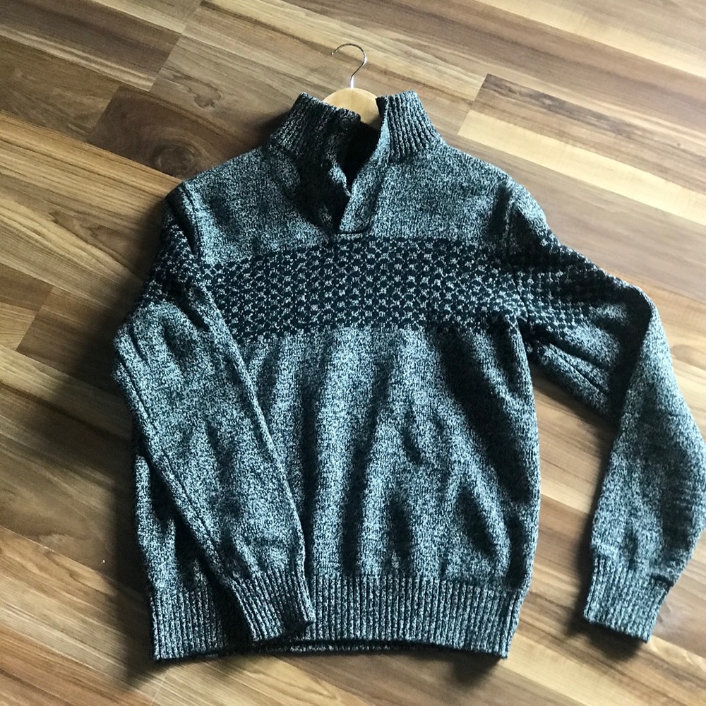 Worn once! Men’s GAP Lamb’s Wool Sweater